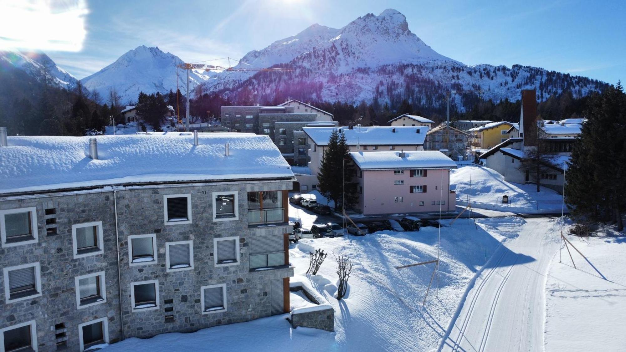 Chesa La Montanella - Ferienwohnung, Maloja Exteriér fotografie